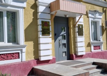 Новосибирский депутат выписал сам себе 1,5 миллиона рублей премиями