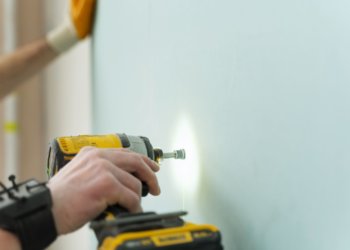 Полный запрет на ремонты по воскресеньям предлагают ввести в России