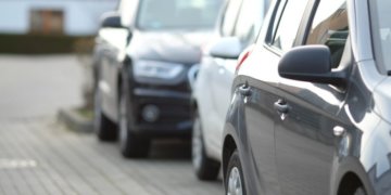 Новая платная парковка появится на Михайловской набережной в Новосибирске