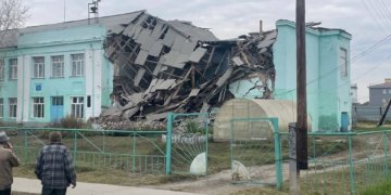 Чиновнице из Татарска предъявили обвинение из-за рухнувшей школы