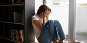 Спасатели предотвратили суицид подростка после трагедии в семье в Новосибирске