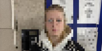 Девушка-подросток собирала миллионы для телефонных аферистов в Новосибирске