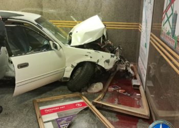 Появилось видео, как доставали автомобиль из павильона метро «Золотая Нива»