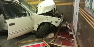 Появилось видео, как доставали автомобиль из павильона метро «Золотая Нива»