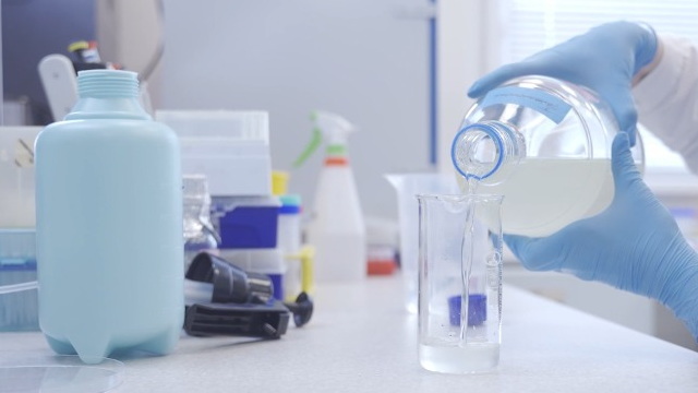 Учёная из Новосибирска стала лучшим молодым изобретателем России — она создала пылеподавитель