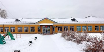 «Россети Новосибирск» после капремонта подключили к электроснабжению единственную школу в посёлке Октябрьский