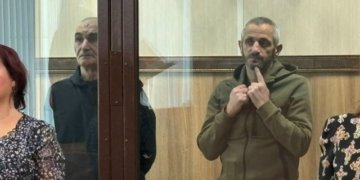 Двое новосибирцев отправятся в колонию за 15 краж из автомобилей