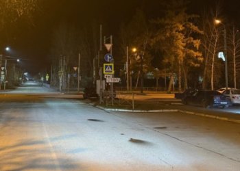 17-летний водитель ВАЗ устроил ночное ДТП с тремя машинами в Новосибирске