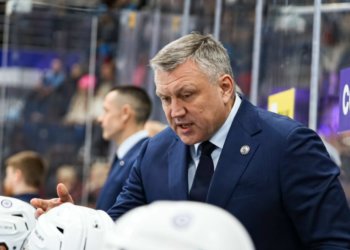 «Вы раскольники!»: тренер ХК «Сибирь» обвинил журналистов после 11-го поражения подряд