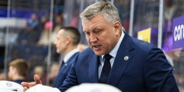 «Сибирь» проводит кадровые перестановки: Буцаева сменил Люзенков после 11 поражений команды