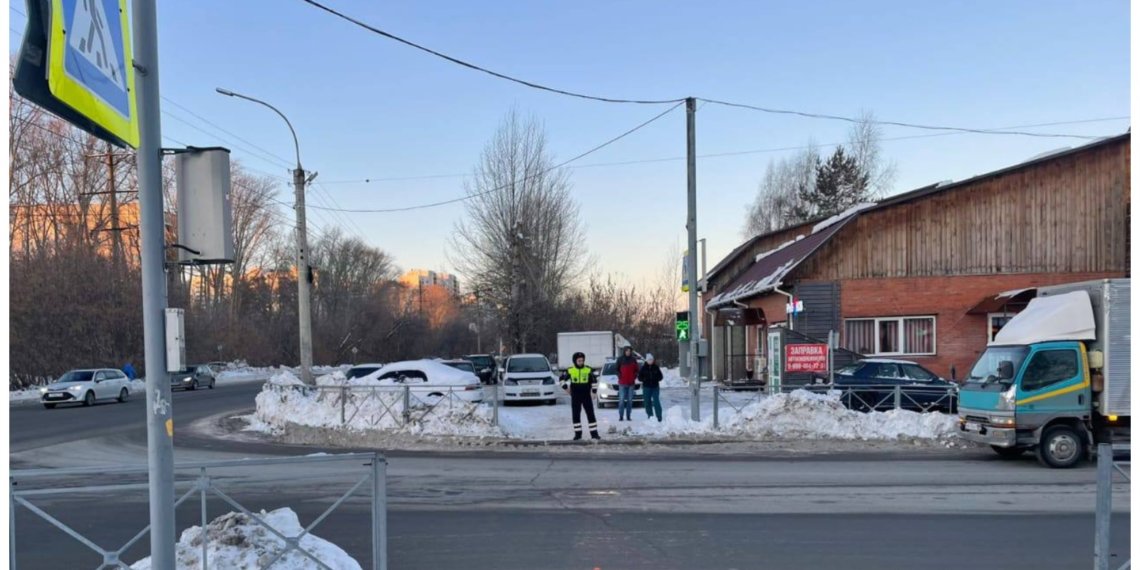 Полицейские ищут сбежавшего с места ДТП водителя в Новосибирске