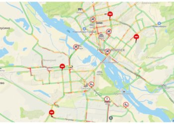 Последствия ночного снегопада — гигантская пробка сразу в нескольких районах Новосибирска