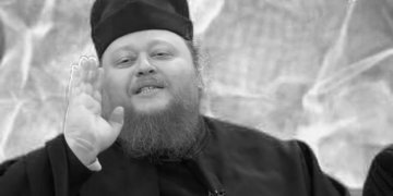 Умер игумен Феодосий, избивший бизнесмена крестом на парковке в Новосибирске