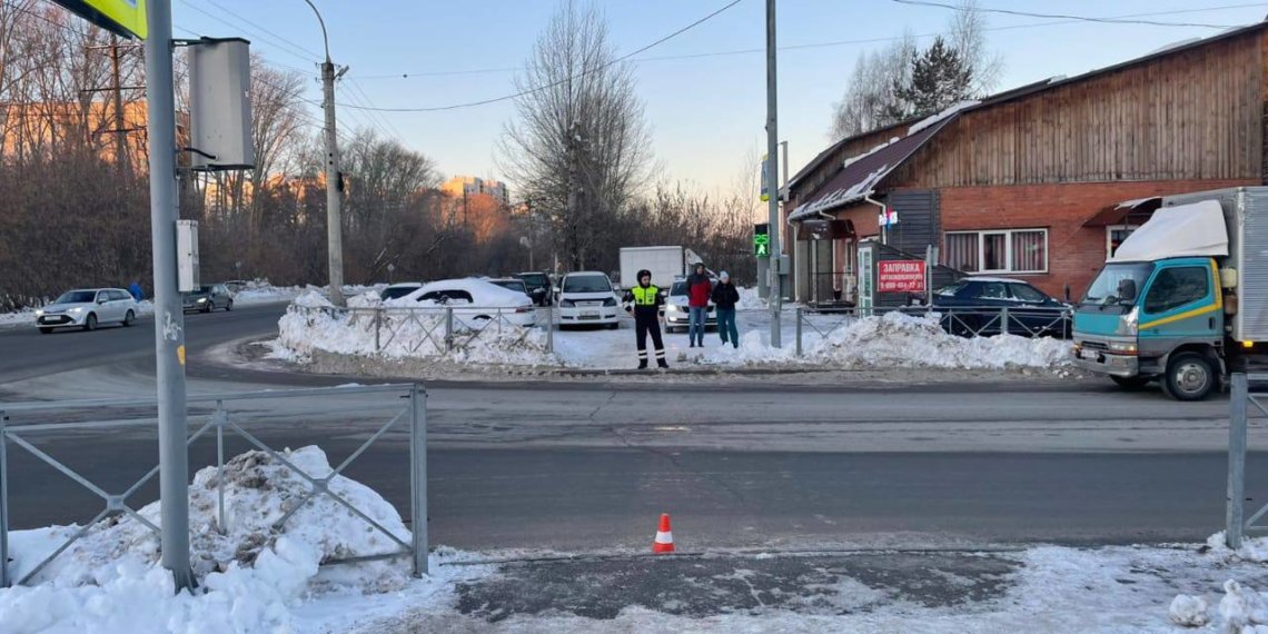 Задержан водитель автобуса, сбивший 3-летнюю девочку в Новосибирске