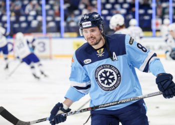 Тэйлор Бек возвращается в состав ХК «Сибирь»