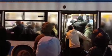 Новосибирцы требуют суда над чиновниками из-за коллапса в общественном транспорте