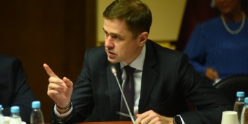 Александр Аксёненко: уход за инвалидами нужно оплачивать достойно!