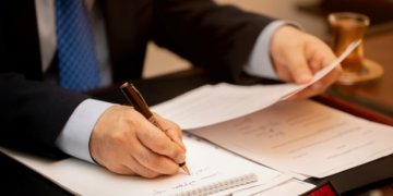 Новосибирцам напомнили, какие изменения в законах вступают в силу с 1 января