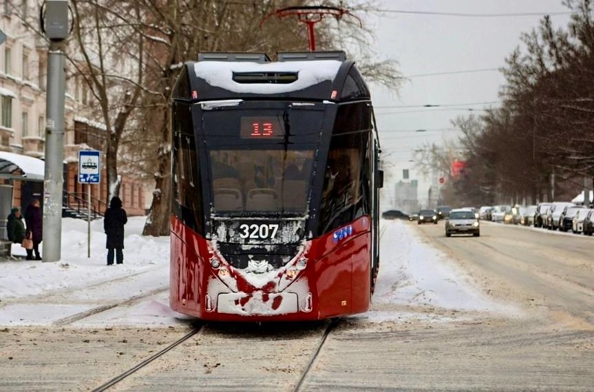 Стало известно, на какие маршруты в Новосибирске выйдут новые трамваи