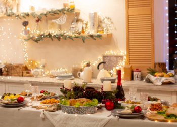 От сельди до трюфелей: 5 популярных новогодних закусок с простыми рецептами