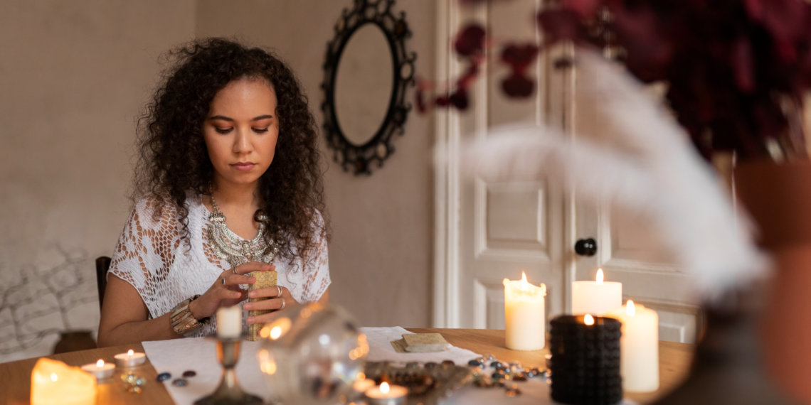 Как погадать на Новый год: простые и волшебные ритуалы