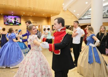 Танцы, стирающие барьеры: V Инклюзивный бал состоялся в Новосибирске