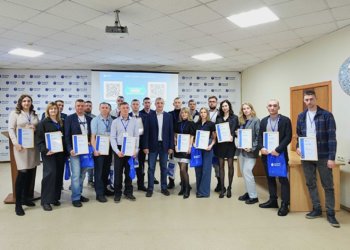 В «Россети Новосибирск» наградили победителей корпоративного конкурса среди молодых сотрудников