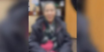 «Не говорите никому»: мошенник на такси отправил пенсионерку в банк за 500 тысячами в Новосибирске