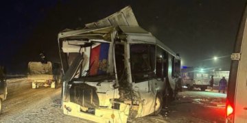 В Коченёвском районе автобус попал в ДТП — пострадали семь человек