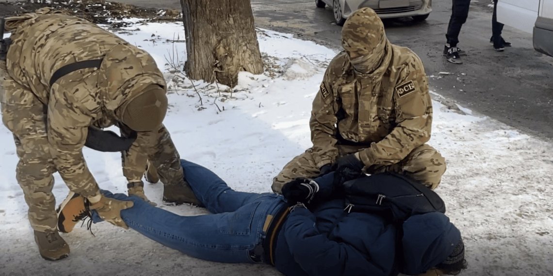 Свыше 800 долларов США: Новосибирца обвинили в госизмене за финансовую помощь Украине