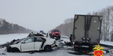 За рулем был 18-летний: трое парней погибли в ДТП на трассе Новосибирск — Юрга