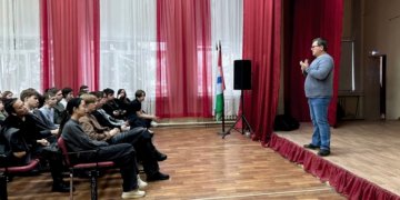 Ростелеком провел открытый урок по кибербезопасности для студентов новосибирского колледжа