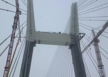 Пробки на новом мосту: Новосибирск потратил 47 миллиардов, но водители снова стоят в заторах