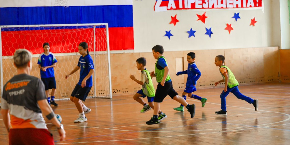 Спорт без границ: в Новосибирске состоялся первый юнифайд-футбольный турнир «Лиги особенных героев»