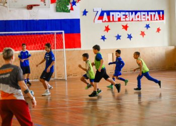 Спорт без границ: в Новосибирске состоялся первый юнифайд-футбольный турнир «Лиги особенных героев»