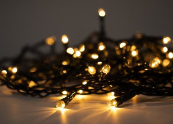 Как выбрать безопасную и качественную гирлянду? Советы экспертов