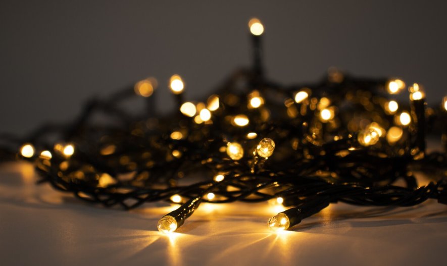 Как выбрать безопасную и качественную гирлянду? Советы экспертов