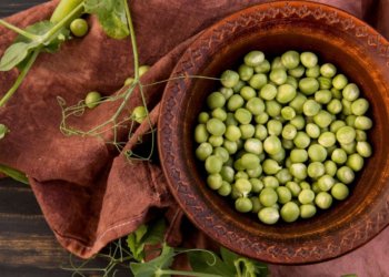 Как выбрать зелёный горошек для новогоднего оливье? Советы экспертов Роскачества