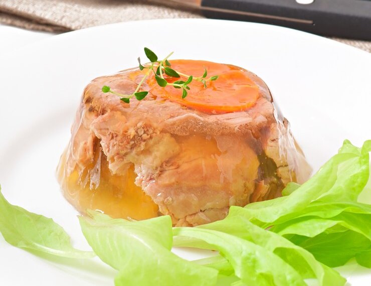 Шок от Роскачества: в новогоднем холодце нашли стафилококк, кишечную палочку и угрозу ботулизма