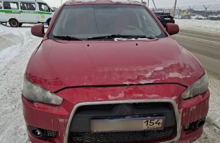 В Новосибирске арестовали Mitsubishi Lancer за 56 неоплаченных штрафов владельца