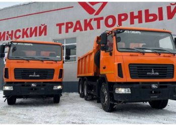 Белорусская подмога: в Новосибирск приехали новые самосвалы для борьбы со снегом