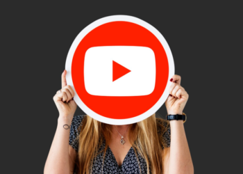 В Госдуме назвали сроки полной блокировки YouTube в России