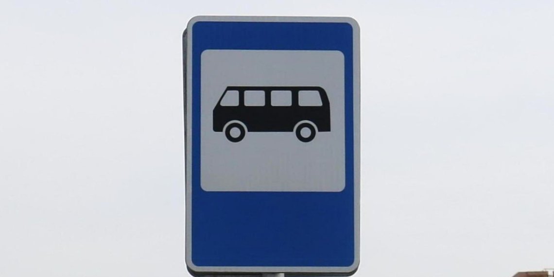 В Новосибирске обновили ключевые конечные остановки общественного транспорта