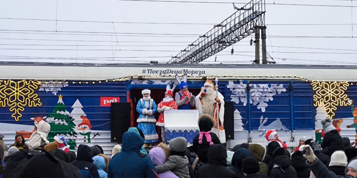 Поезд Деда Мороза побывал в Новосибирской области