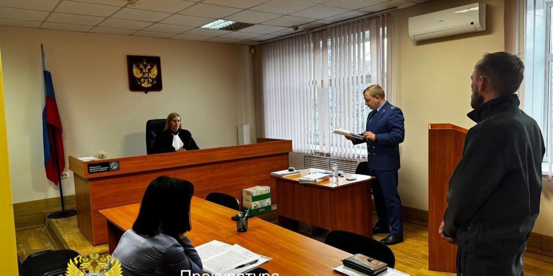 Новосибирец напал на таксиста с гитарной струной и угнал автомобиль