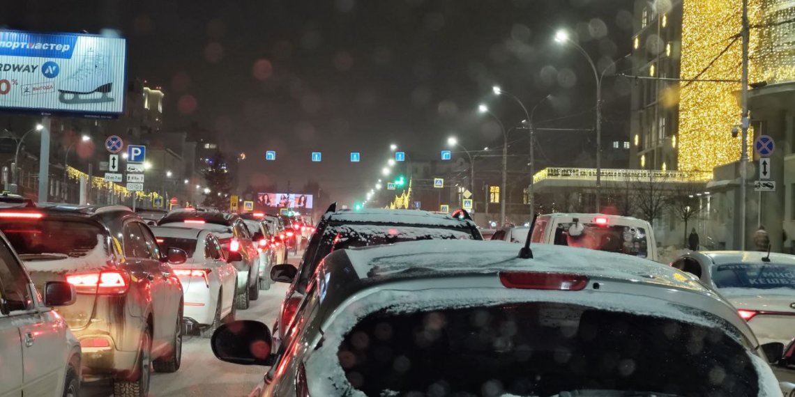 Такси по цене перелёта: в Новосибирске из-за пробок тарифы выросли вдвое