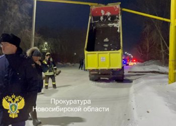 Грузовик оставил без отопления сотни домов в Бердске