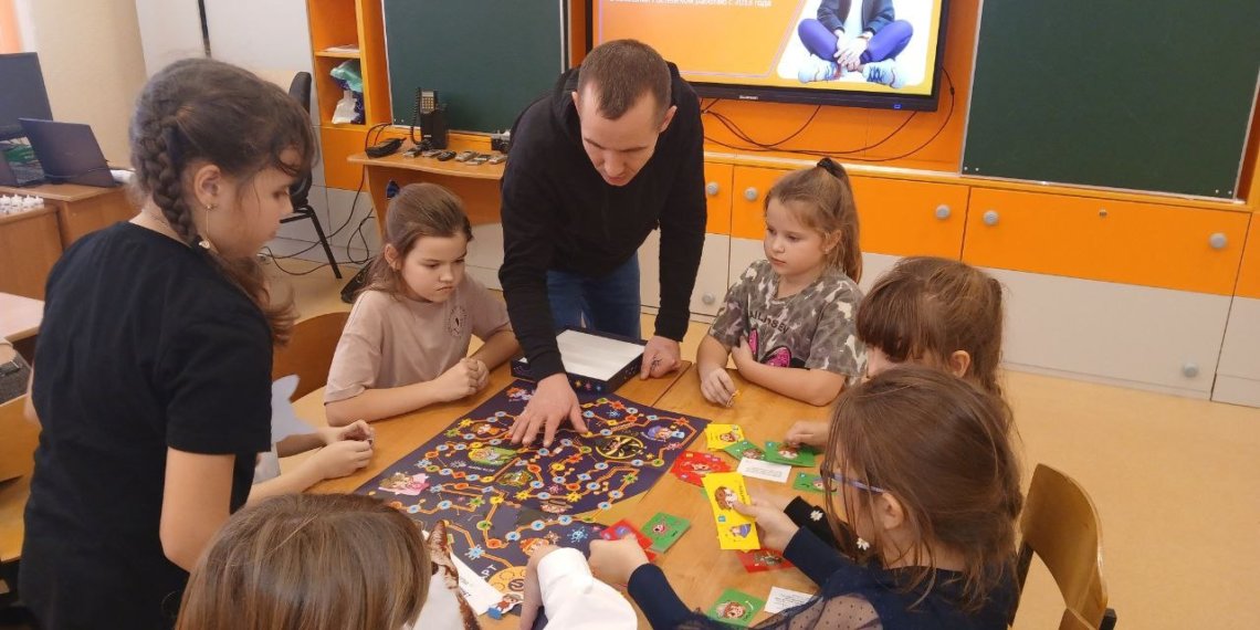 Безопасный цифровой мир: «Ростелеком» научил киберграмотности школьников села Болотное