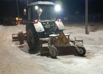 Коммунальщики убрали более 20 тысяч кубометров снега с улиц Новосибирска за день