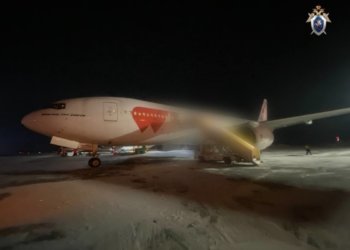 Самолёт из Новосибирска на Шри-Ланку экстренно вернулся в аэропорт вылета